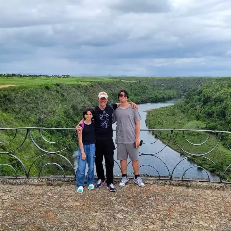 22 il sonra həyat yoldaşından boşanır!