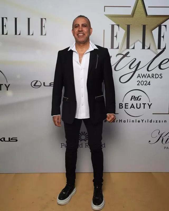 Qırmızı xalıda dəb yarışı