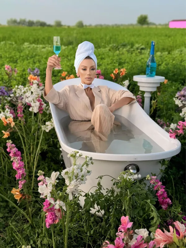 “Sərxoşam” üçün kamera qarşısında!