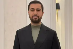 “Biznes-klassda ödənişsiz gələn...”