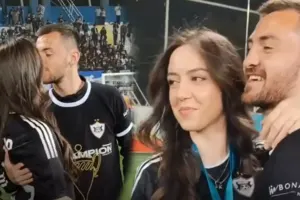 “Qarabağ”ın oyunçusu stadionda sevgilisi ilə...