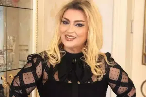 Nüşabə nənə oldu!