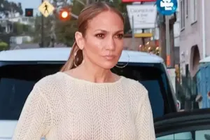 CeyLo şam yeməyinə gedərkən