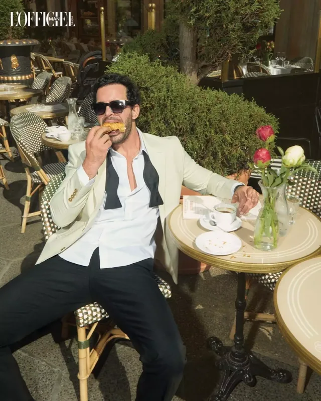 Barış Ərəbistanda dərgi siması oldu!