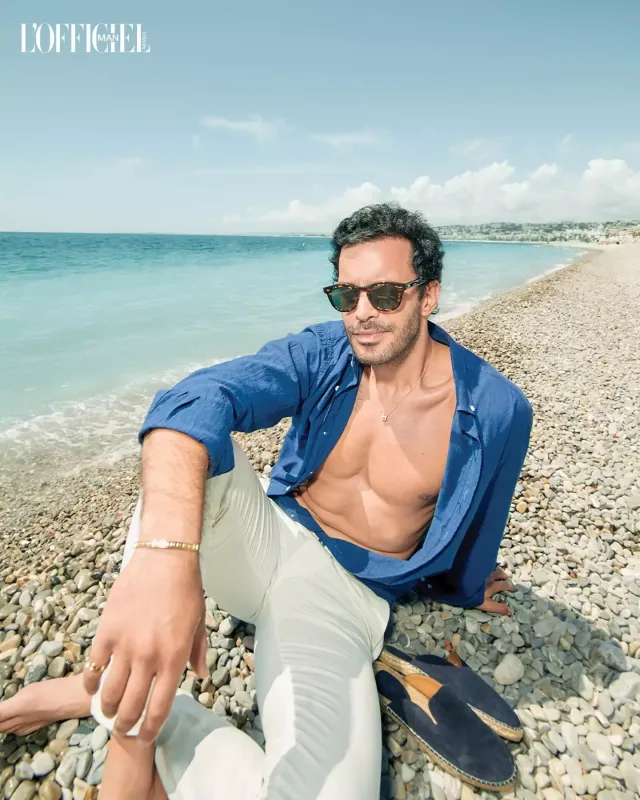 Barış Ərəbistanda dərgi siması oldu!