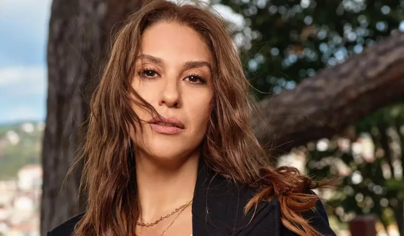 “Kişi kimi kişilərə həsrət qalmışam”