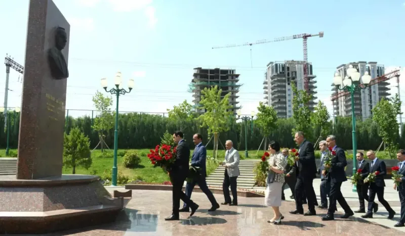 Daşkənddə Heydər Əliyevin abidəsi ziyarət olunub