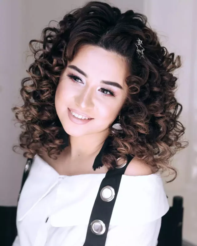 Xanəndə Manaf Ağayevi aldatdı