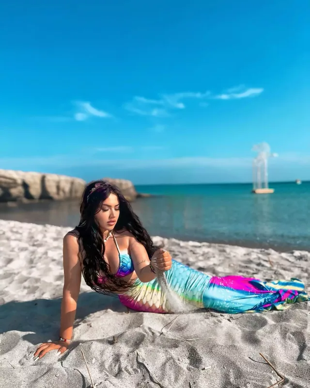 Aysel su pərisi obrazında