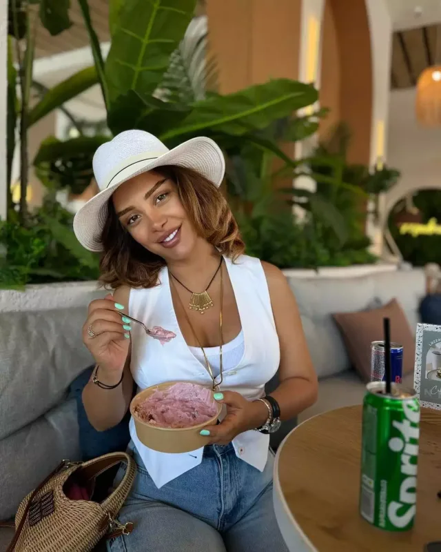 “Həyatı sevirsənsə…”