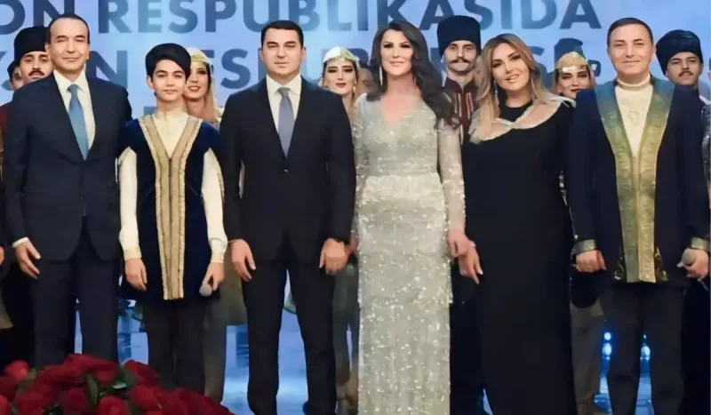 Xalq artistləri nazirlərlə bir arada