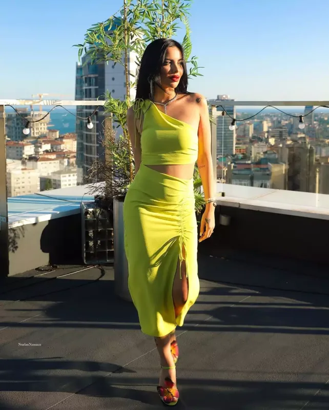 Nagehanın ad günü partisindən - Görüntülər