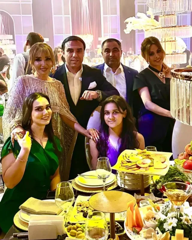 Elnarə Abdullayevanın qızının toyundan - Görüntülər