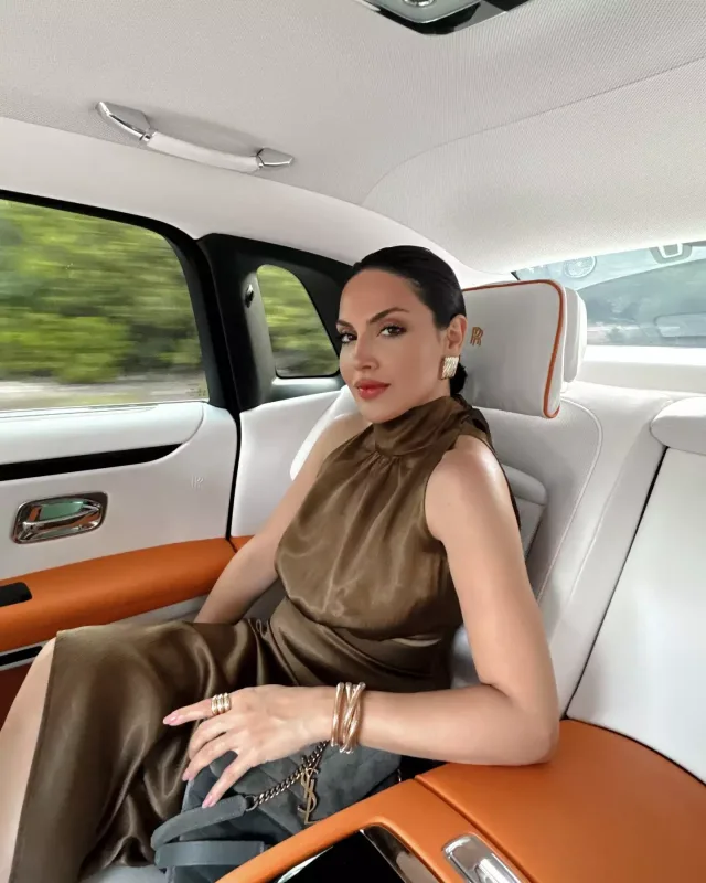 Əvvəlcə İtaliya, sonra İbiza