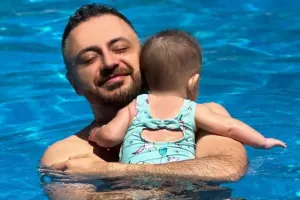 Azərdən qızı ilə paylaşım
