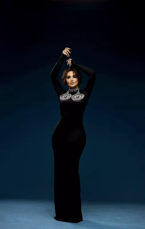 Şəbnəmdən fərqli fotolar