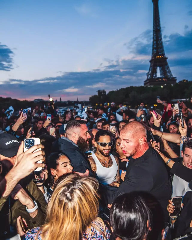 Maluma üçün Parisdə izdiham