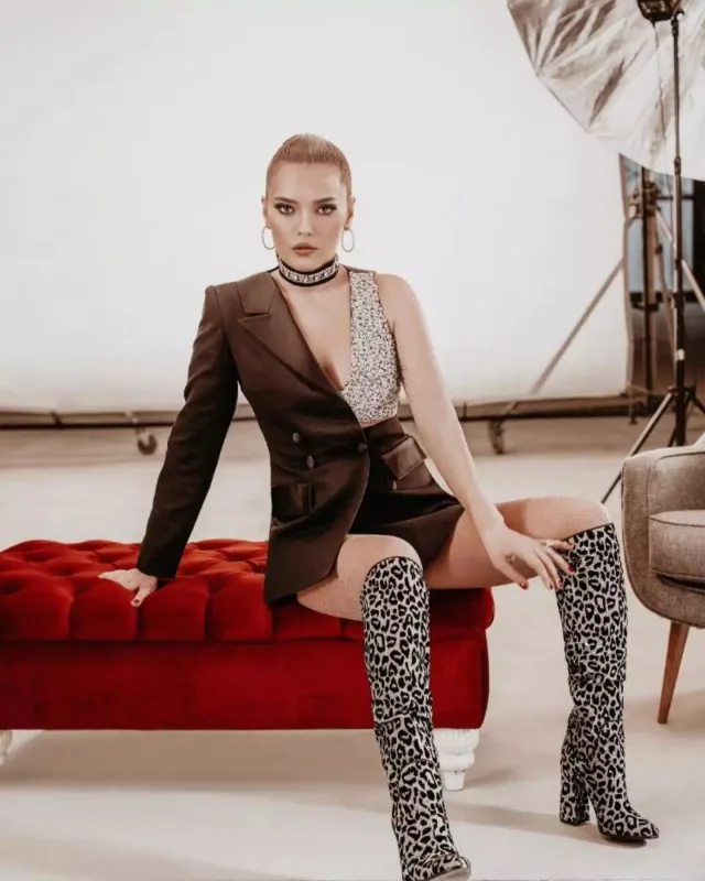 “Qızım dedi ki, dostun niyə alt paltarında çıxıb”