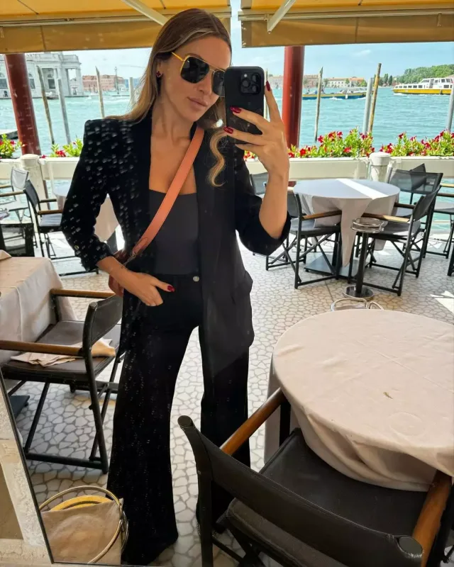 Hadisedən bikinidə foto