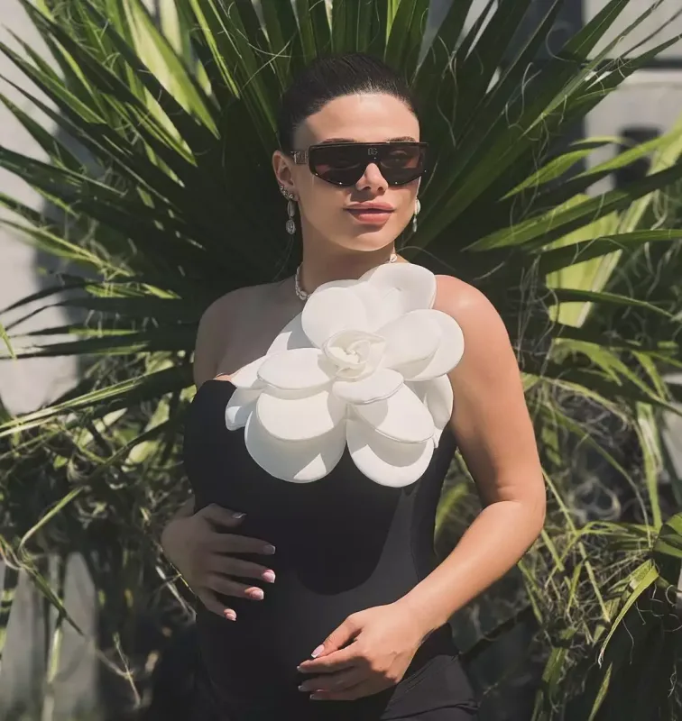 Aysundan hamiləlik fotoları