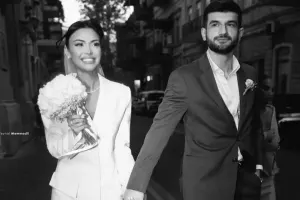 Razi həyat yoldaşından boşanıb?