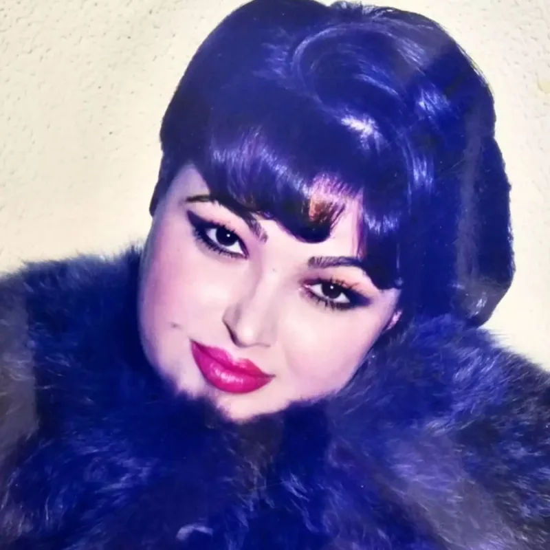 “Bu şəkli divar təqvimi üçün çəkdirmişdim”