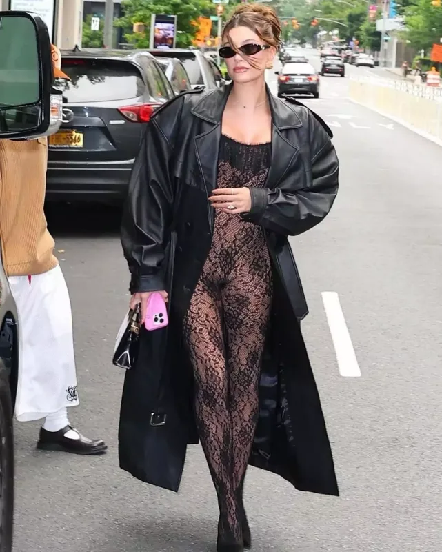 Heylinin hamiləlik tərzi