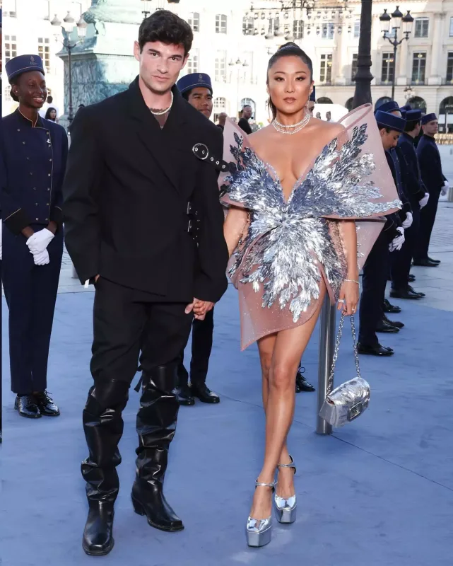 Parisdə dəb yarışı...