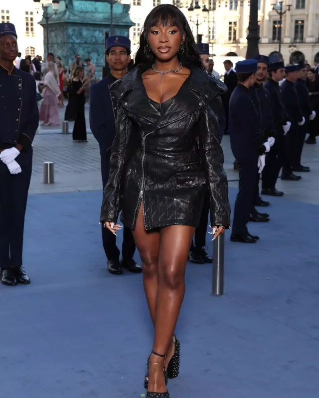 Parisdə dəb yarışı...