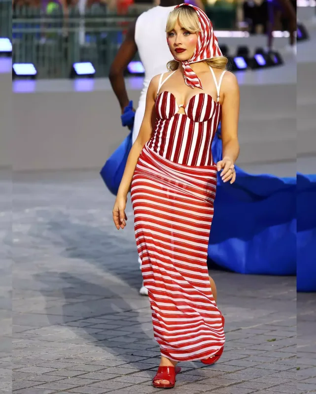 Parisdə dəb yarışı...