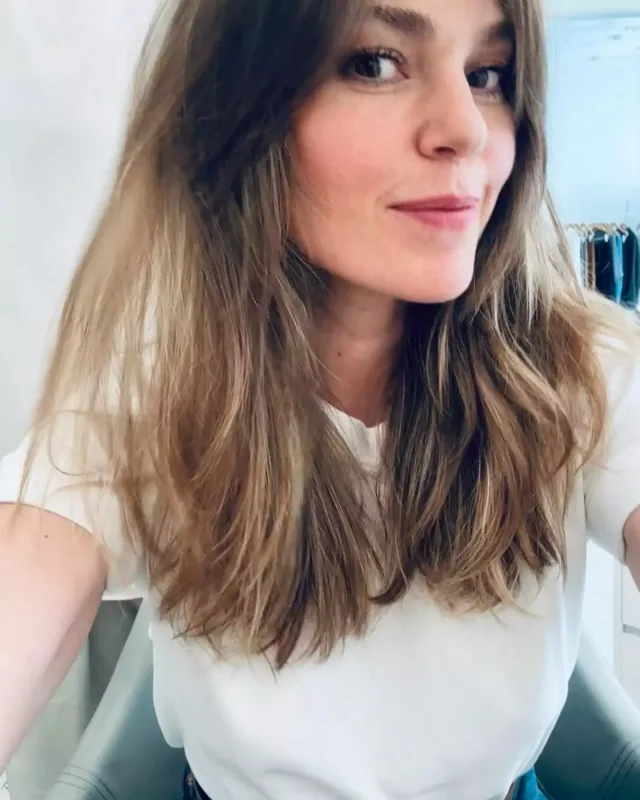 Aslı imicini dəyişdi