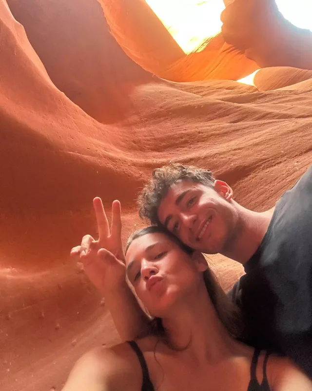 “Survivor”ın çempionu nişanlandı