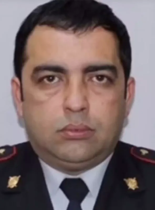 Qət*lə yetirilən polis müğənninin qohumu imiş...