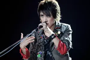 Zemfira müharibədən sonra ilk dəfə Rusiyada