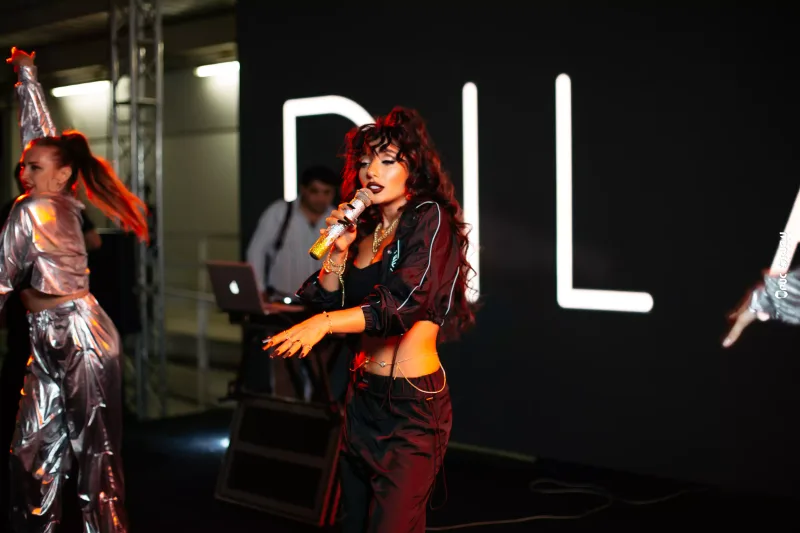 Dilarənin Məzun günü tərzi