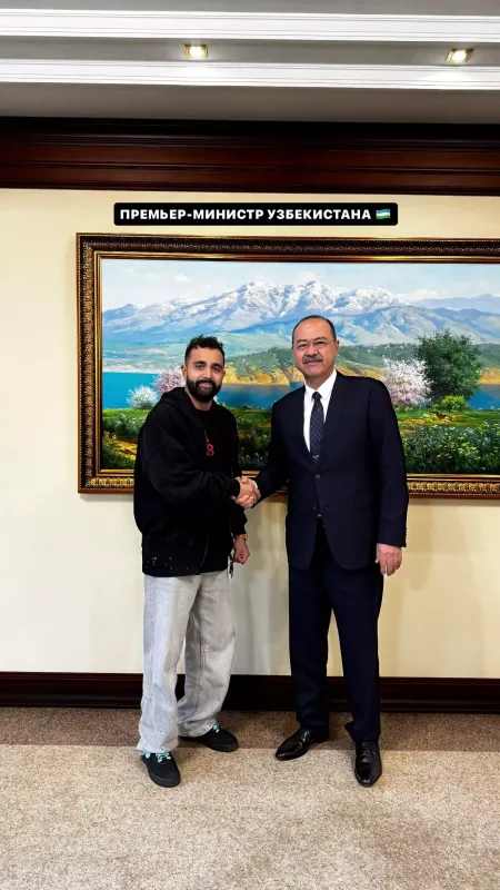 Hüseyn bu ölkənin baş naziri ilə görüşdü