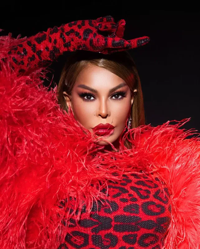 Kazımovadan qırmızılı fotosessiya