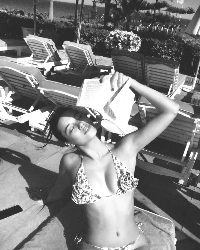 Afradan bikinili fotolar