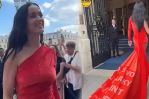 Mahnının sözlərini ətəyinə yazdırdı