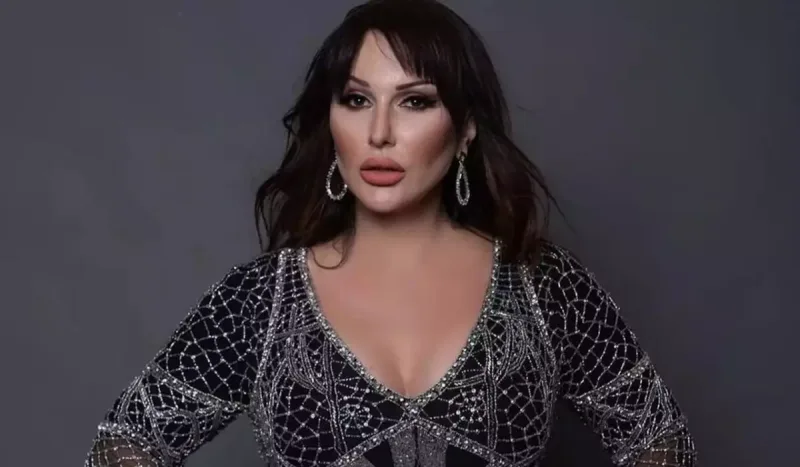 Çimnaz çılpaq şəkillərini bu qiymətə satışa çıxardı