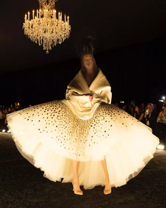 “Schiaparelli”dən möhtəşəm kolleksiya!