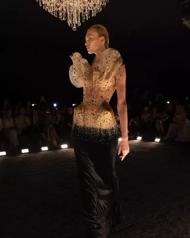 “Schiaparelli”dən möhtəşəm kolleksiya!