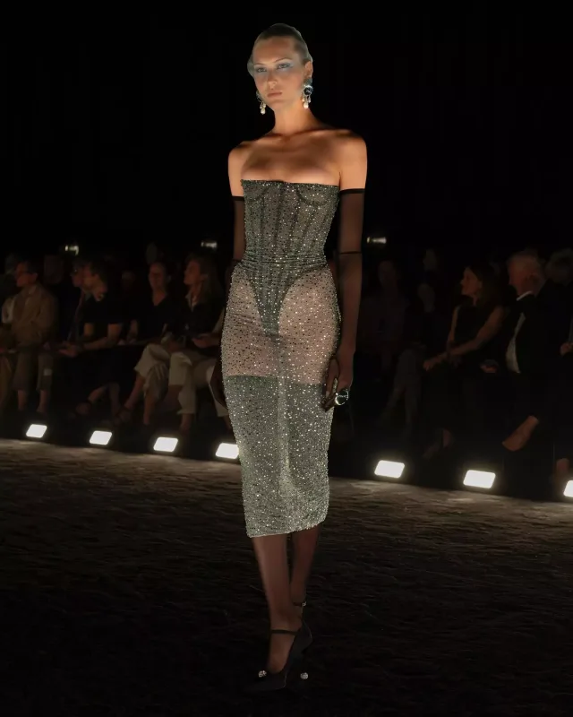 “Schiaparelli”dən möhtəşəm kolleksiya!