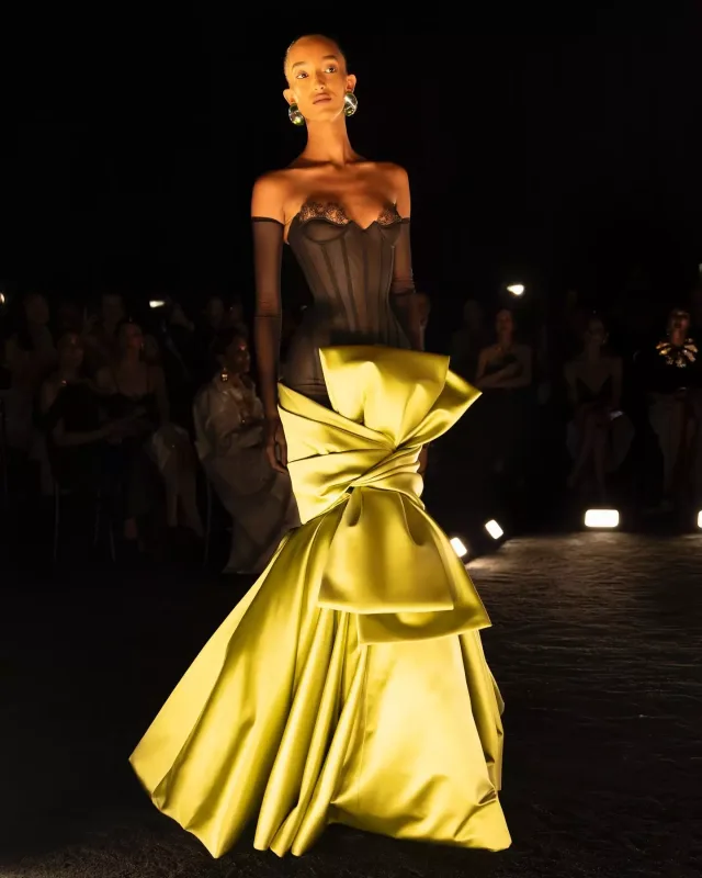 “Schiaparelli”dən möhtəşəm kolleksiya!
