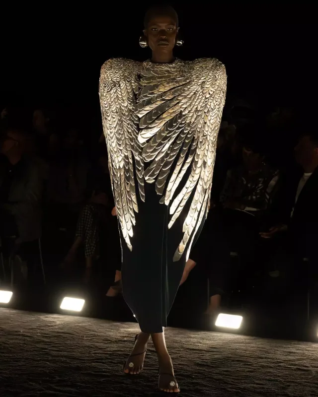“Schiaparelli”dən möhtəşəm kolleksiya!
