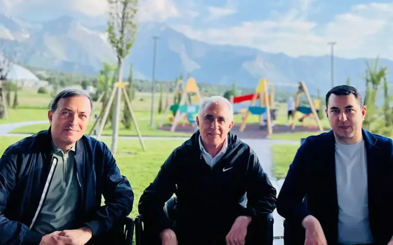 Mədəniyyət Naziri Xalq artistləri ilə