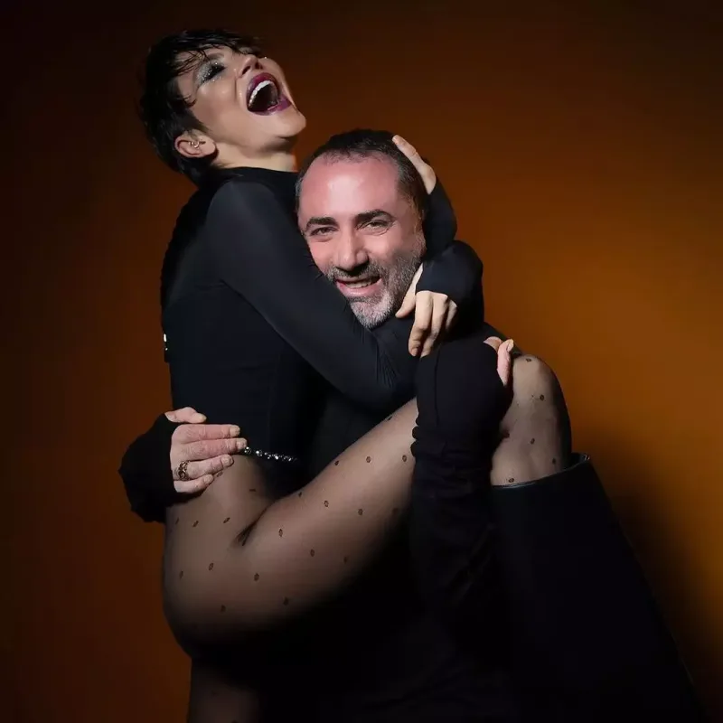 Günaydan Azərbaycanda iddialı fotolar