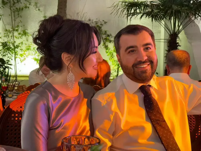 Safuradan həyat yoldaşı ilə fotolar