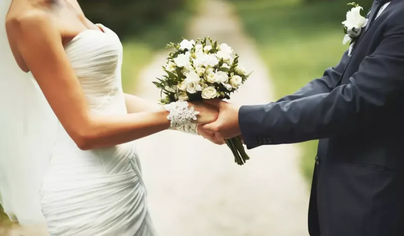 Parlament onların nikahını qadağan etdi