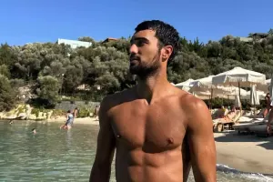 Mahirin istirahət fotoları